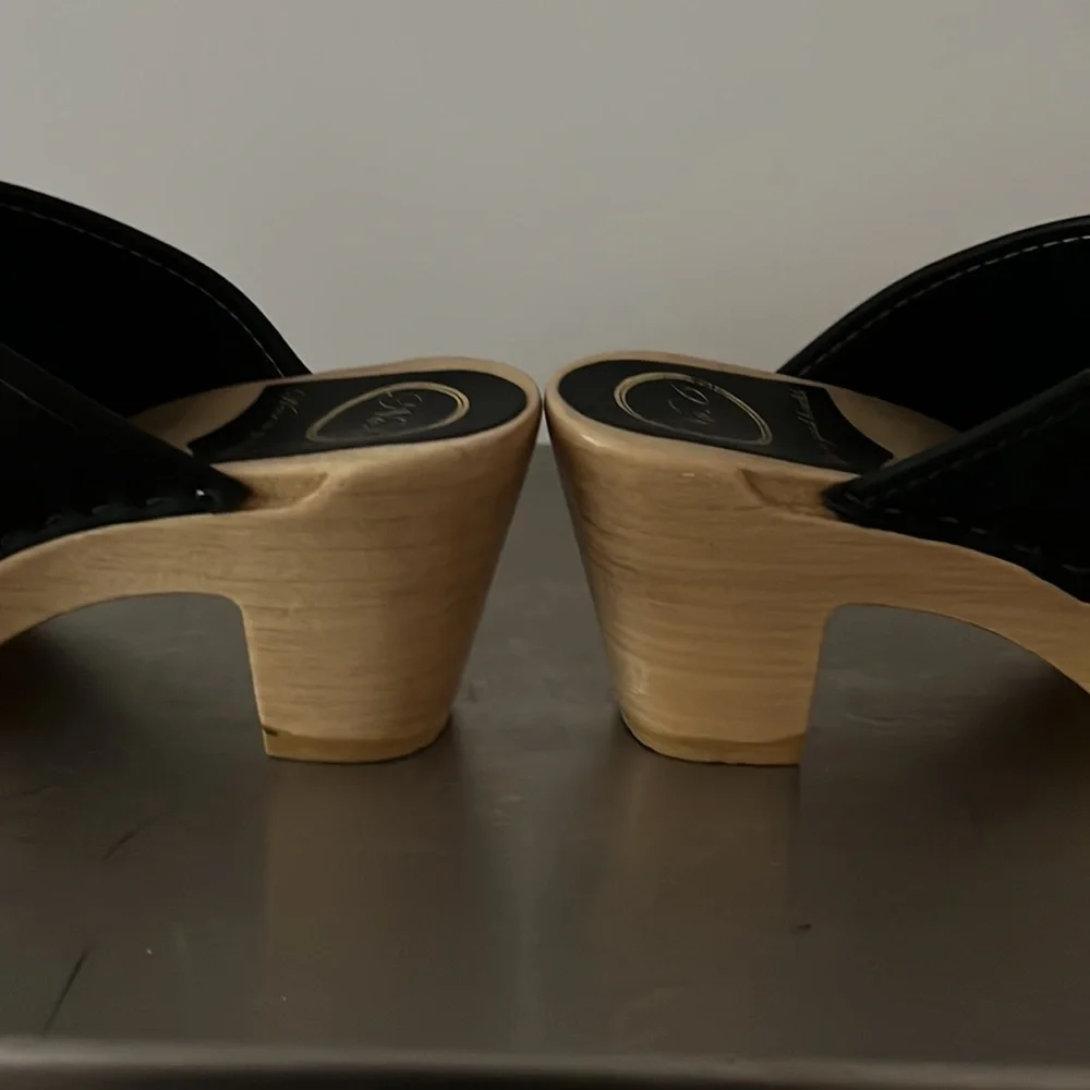 No 6 black leather mid- heel open toe clogs - Picture 7 of 12